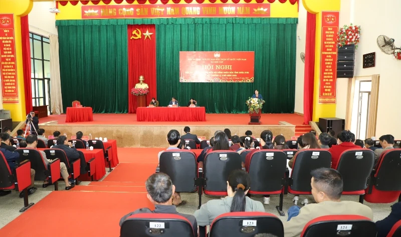 Cử tri xã Kim Tân kiến nghị sớm ban hành quy định phân cấp thẩm quyền tuyển dụng, sử dụng và quản lý giáo viên