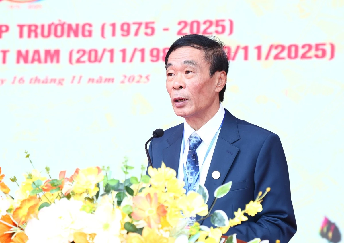 Phấn đấu xây dựng Trường THPT Hàm Rồng trong nhóm dẫn đầu cả nước về chất lượng giáo dục vào năm 2030