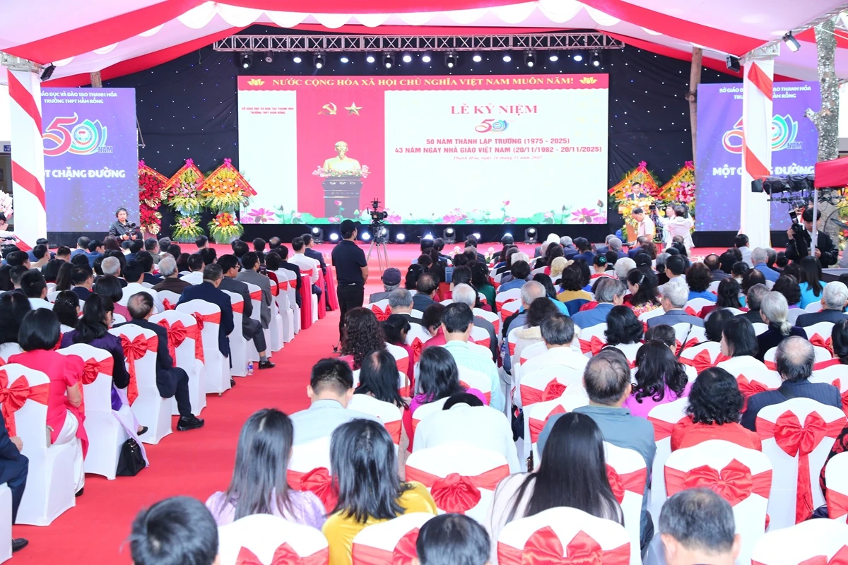 Phấn đấu xây dựng Trường THPT Hàm Rồng trong nhóm dẫn đầu cả nước về chất lượng giáo dục vào năm 2030