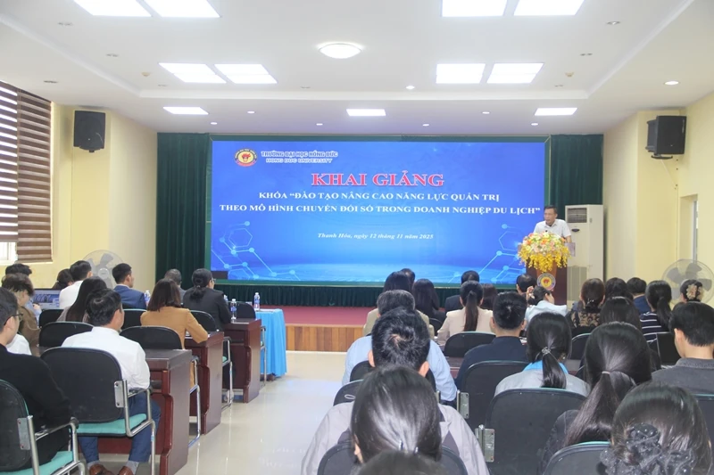 Đào tạo nâng cao năng lực quản trị theo mô hình chuyển đổi số trong doanh nghiệp du lịch