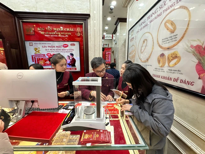 Giá thực phẩm tăng cao do mưa lũ ảnh hưởng trực tiếp đến CPI tháng 11