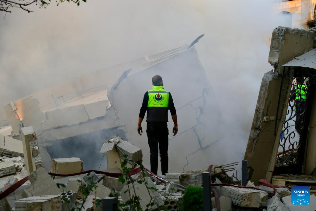 Bất chấp đàm phán, Israel tiếp tục không kích vào các thị trấn phía nam Lebanon