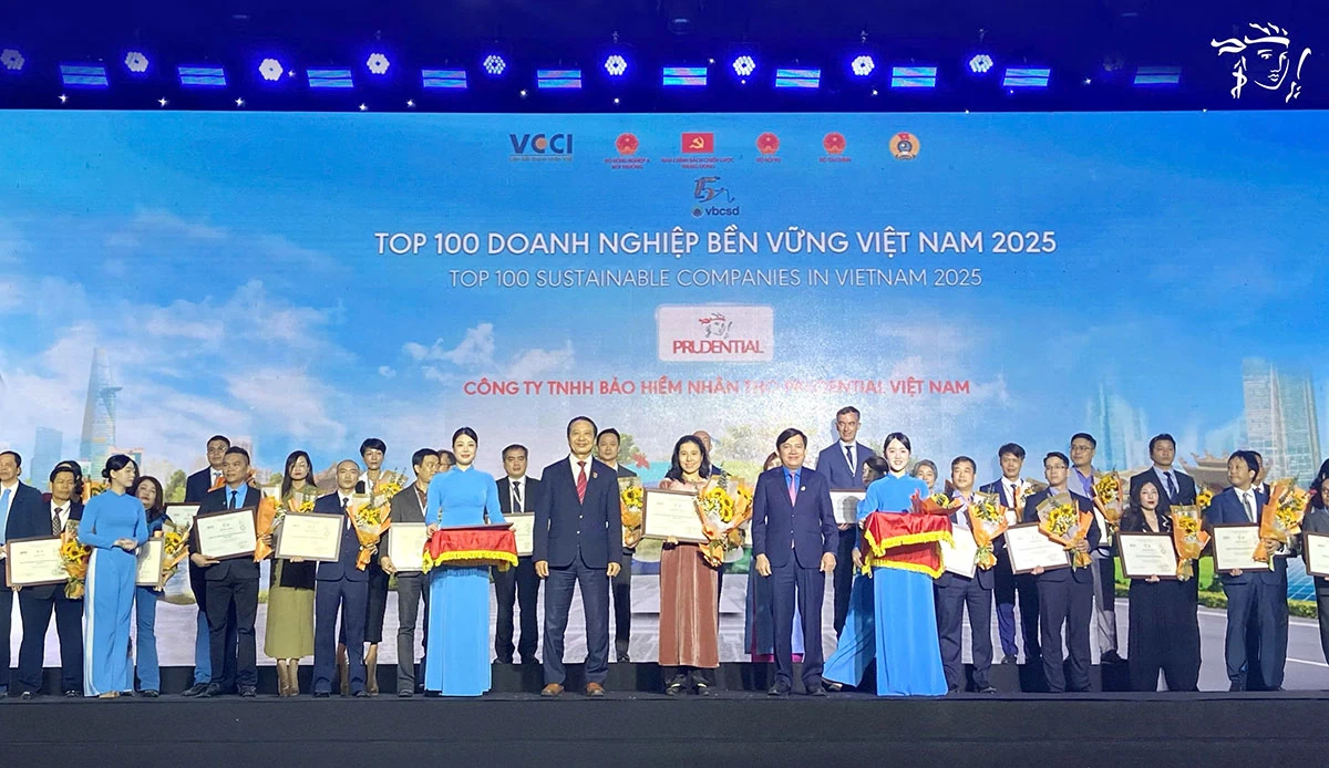 Prudential lần thứ 9 liên tiếp được vinh danh Top 100 Doanh nghiệp Phát triển bền vững tại Việt Nam