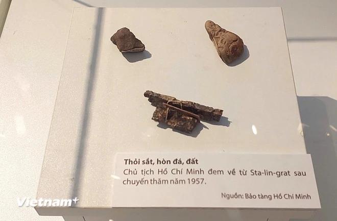 Trưng bày 300 hiện vật về hoạt động của Bác Hồ ở quê hương Cách mạng tháng Mười