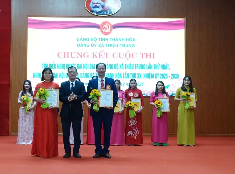 Xã Thiệu Trung: 11 thí sinh đoạt giải cuộc thi tìm hiểu nghị quyết đại hội Đảng các cấp