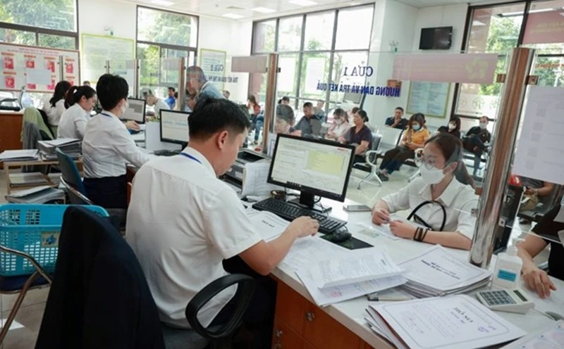 Quy chế làm việc mẫu của Ủy ban nhân dân xã, phường, đặc khu