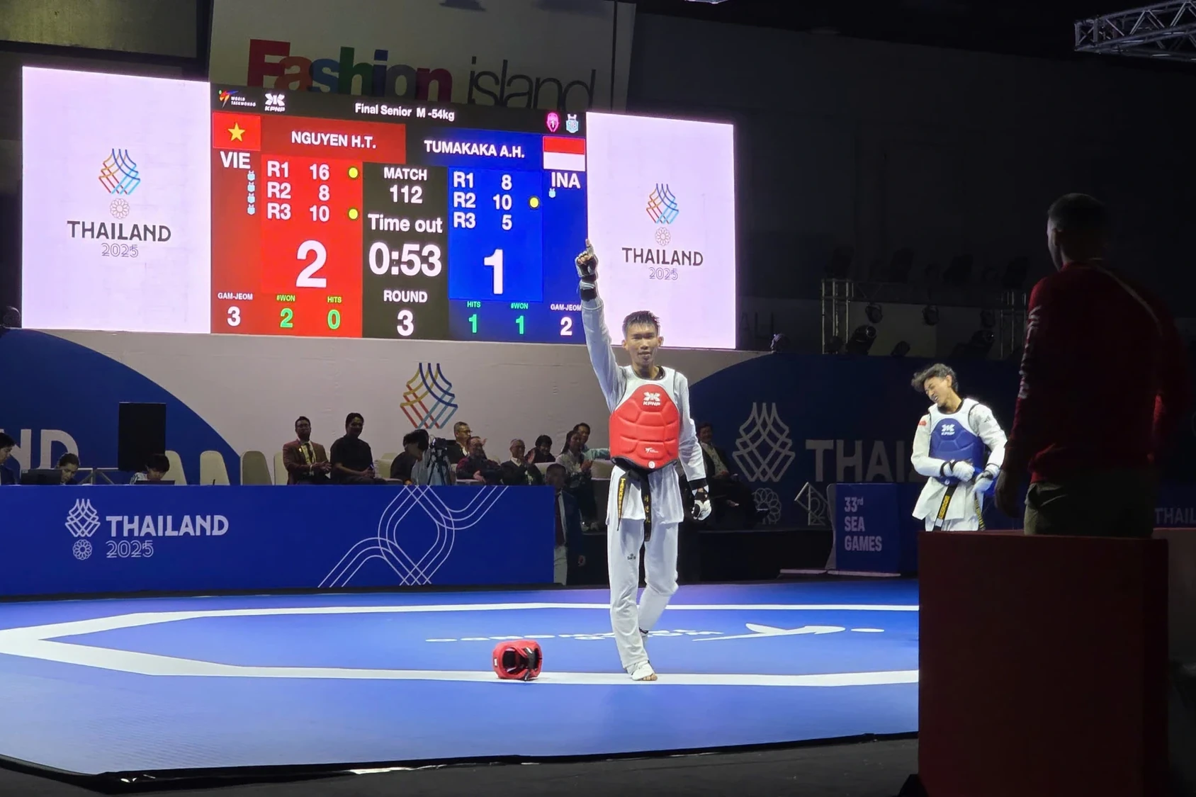 SEA Games 33 ngày 11/12: Đại thắng đường đua xanh, Việt Nam kết thúc ngày 2 với 14 HCV