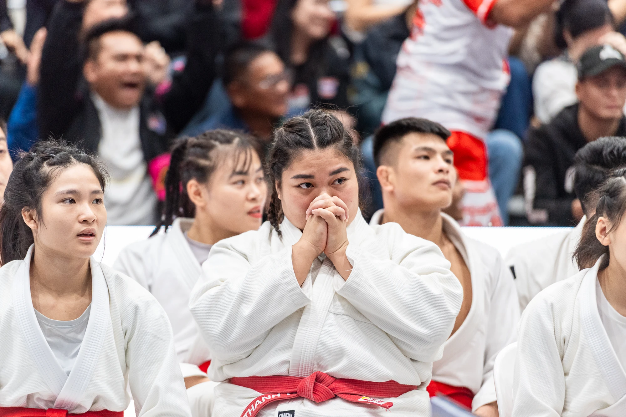 Những khoảnh khắc đầy cảm xúc của nữ võ sĩ Jujitsu xứ Thanh trong ngày giành HCB lịch sử