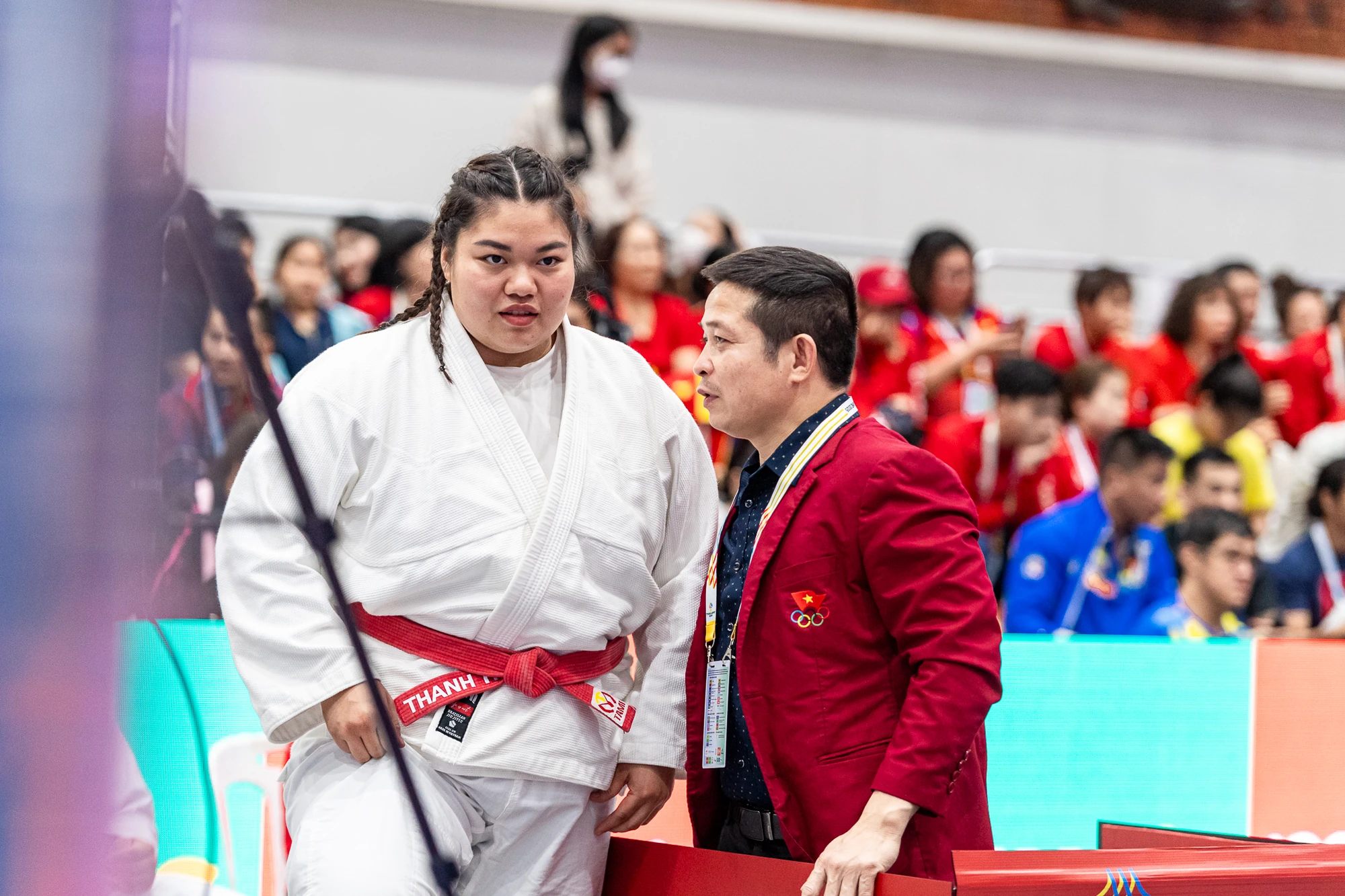 Những khoảnh khắc đầy cảm xúc của nữ võ sĩ Jujitsu xứ Thanh trong ngày giành HCB lịch sử