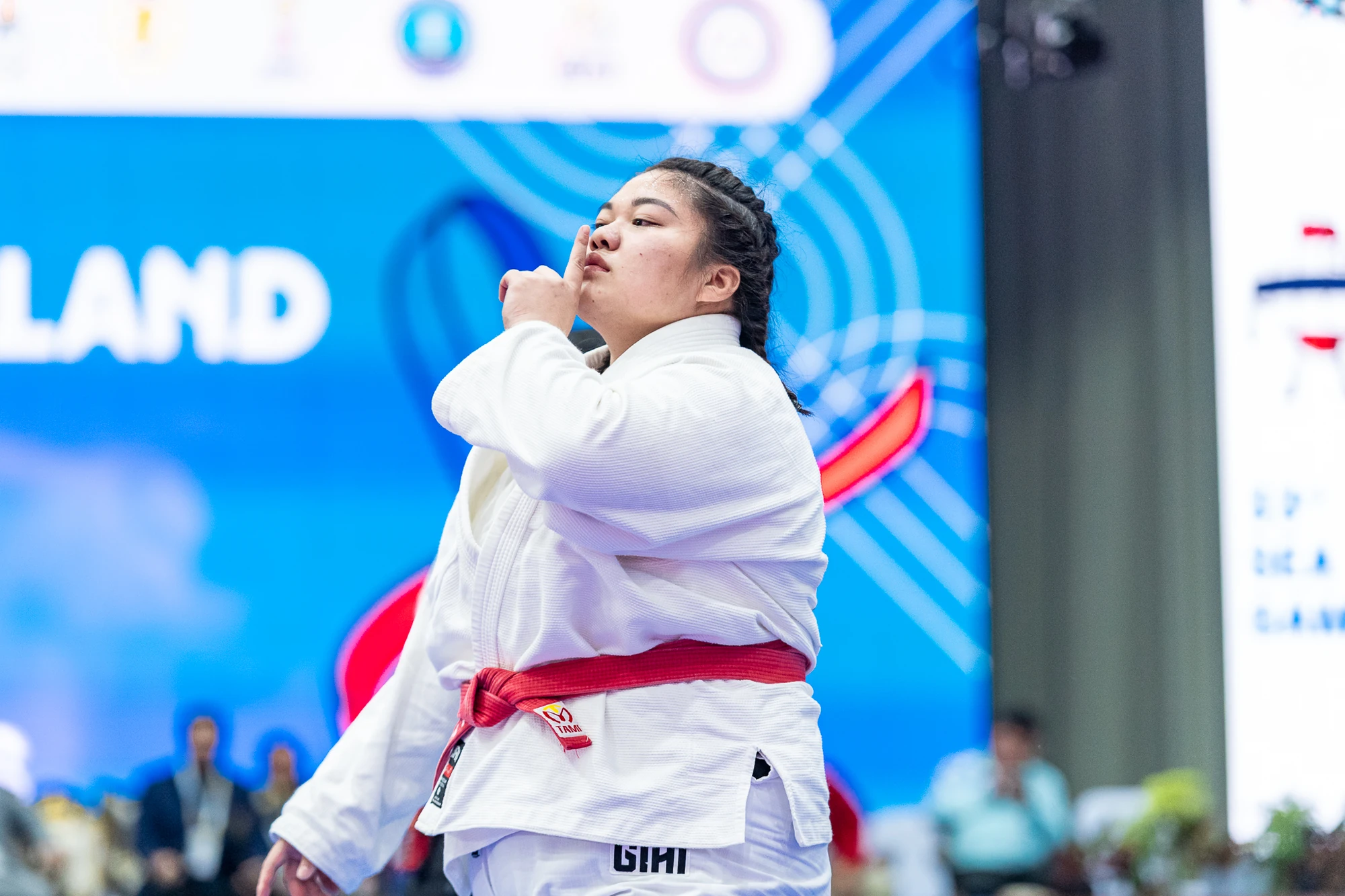 Những khoảnh khắc đầy cảm xúc của nữ võ sĩ Jujitsu xứ Thanh trong ngày giành HCB lịch sử