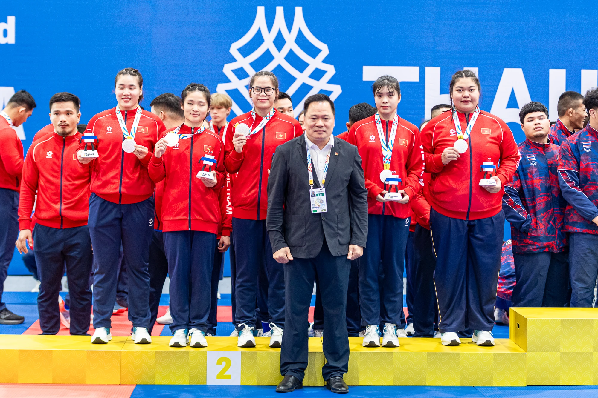 Những khoảnh khắc đầy cảm xúc của nữ võ sĩ Jujitsu xứ Thanh trong ngày giành HCB lịch sử