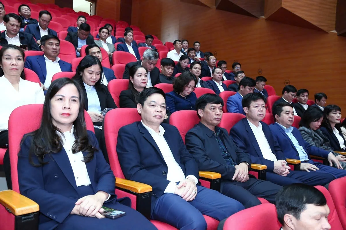 Gặp mặt kỷ niệm 80 năm ngày Tổng tuyển cử đầu tiên bầu Quốc hội Việt Nam và tổng kết hoạt động của Đoàn ĐBQH tỉnh Thanh Hóa khóa XV