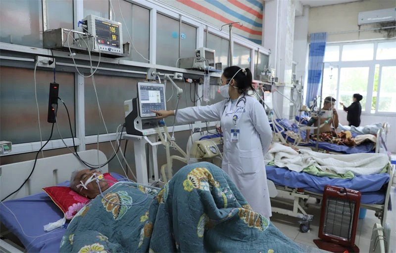 Khói thuốc vẫn len lỏi trong “vùng cấm”