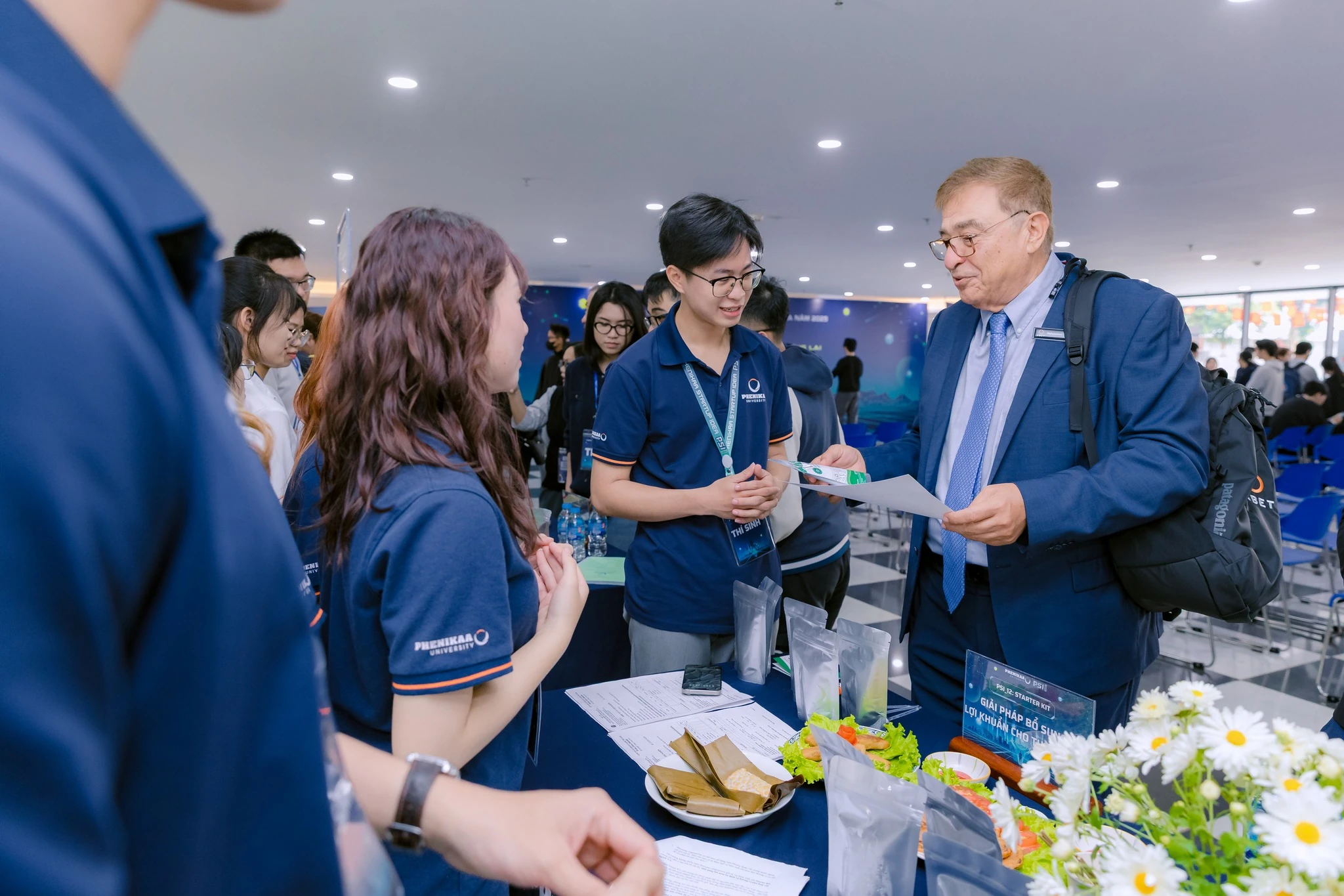 Bán kết Sáng tạo - Khởi nghiệp Phenikaa 2025: Ý tưởng lên sóng - sẵn sàng cất cánh