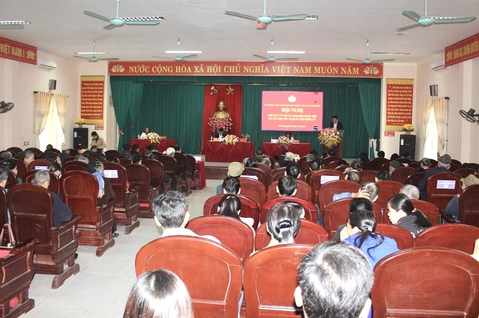 Đoàn ĐBQH tỉnh tiếp xúc cử tri tại các xã Lĩnh Toại và Nga An