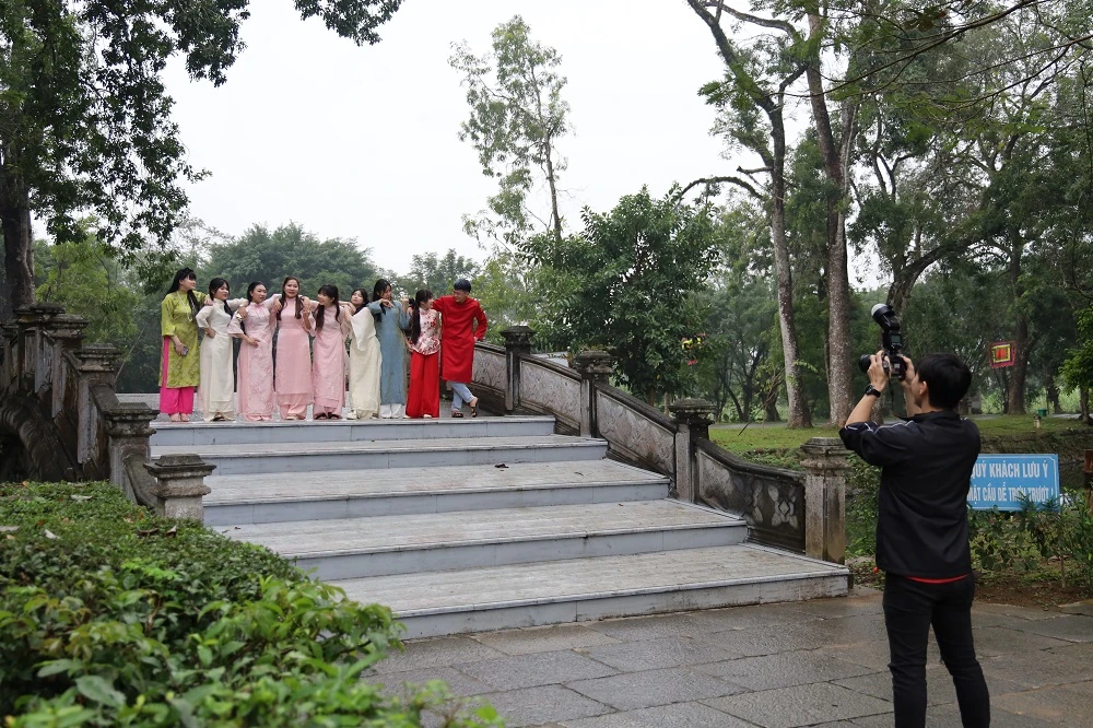 Các điểm du lịch tâm linh xứ Thanh hút khách trong kỳ nghỉ Tết Dương lịch