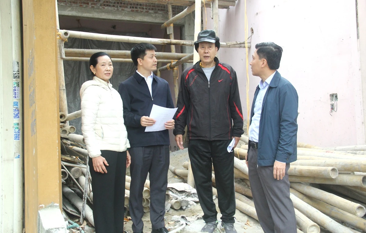 Phường Hạc Thành tuyên truyền, vận động người dân bàn giao mặt bằng dự án mở rộng Đại lộ Lê Lợi