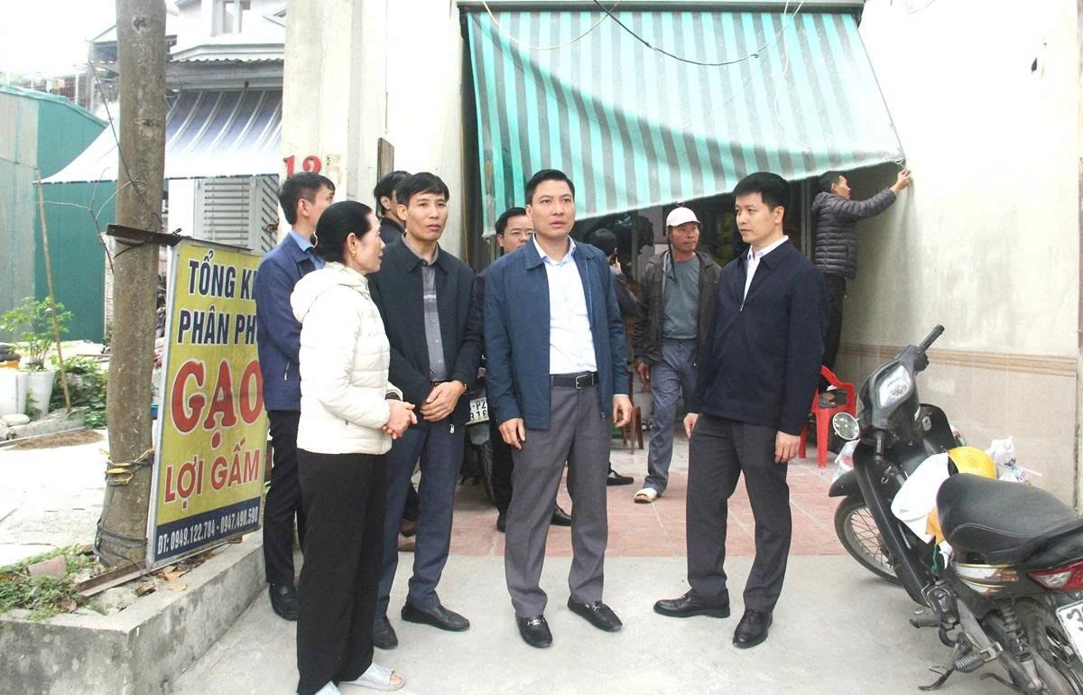 Phường Hạc Thành tuyên truyền, vận động người dân bàn giao mặt bằng dự án mở rộng Đại lộ Lê Lợi