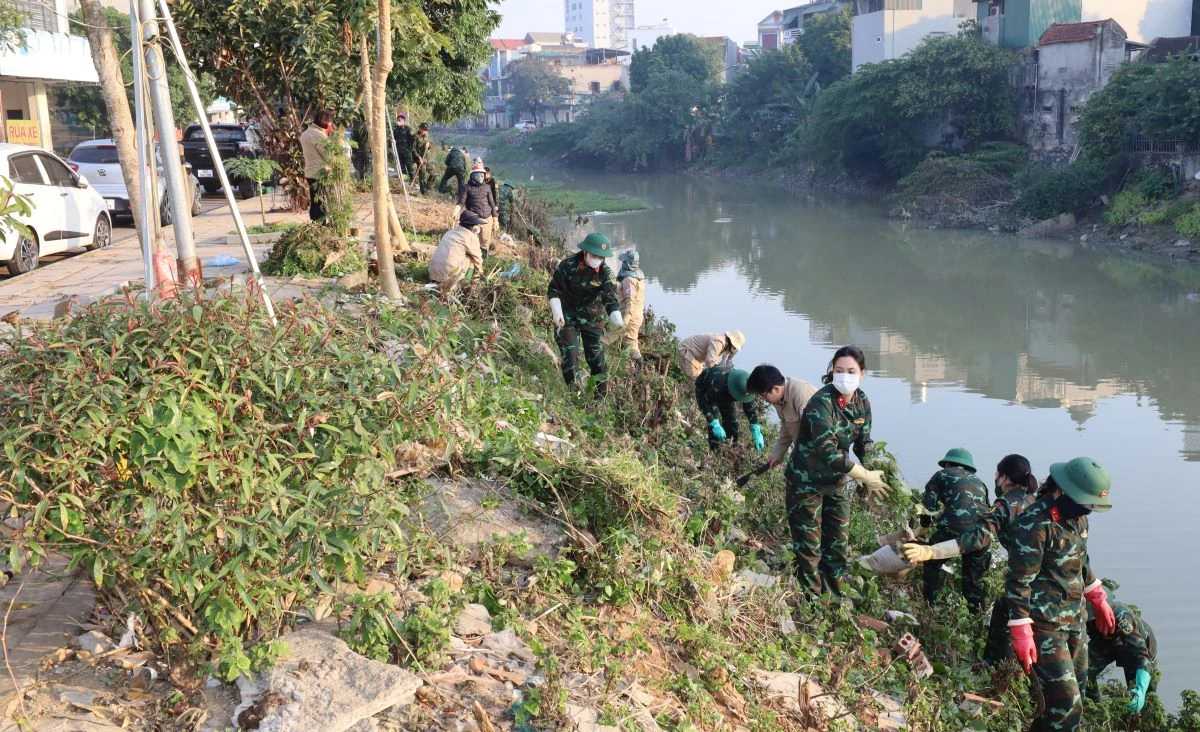 Đoàn viên thanh niên phường Hạc Thành ra quân “Ngày thứ 7 tình nguyện”