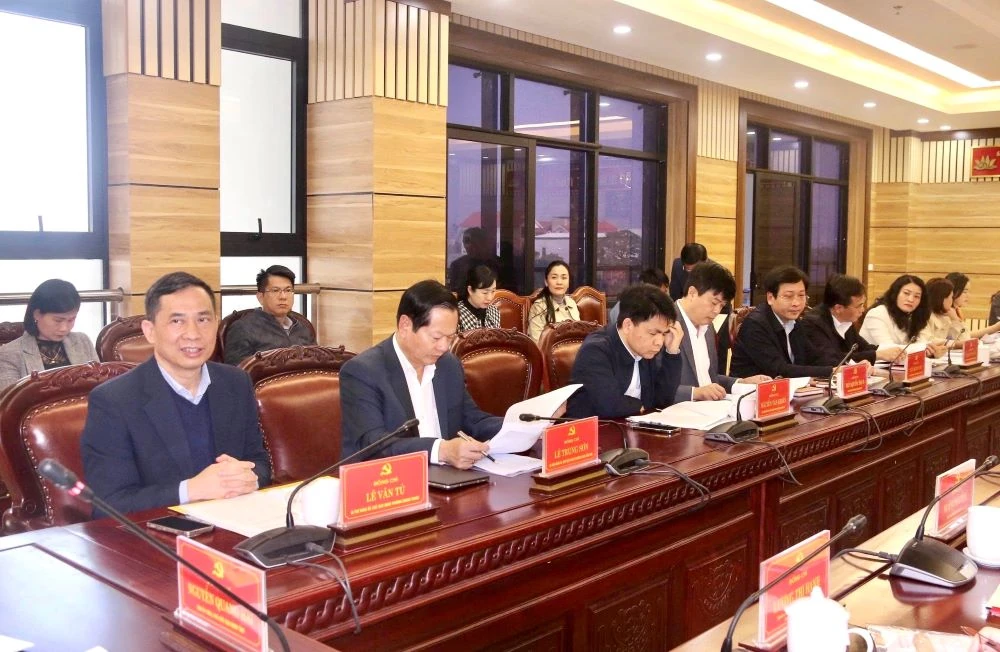 Phó Chủ tịch HĐND tỉnh Nguyễn Quang Hải giám sát công tác bầu cử đại biểu Quốc hội và HĐND các cấp