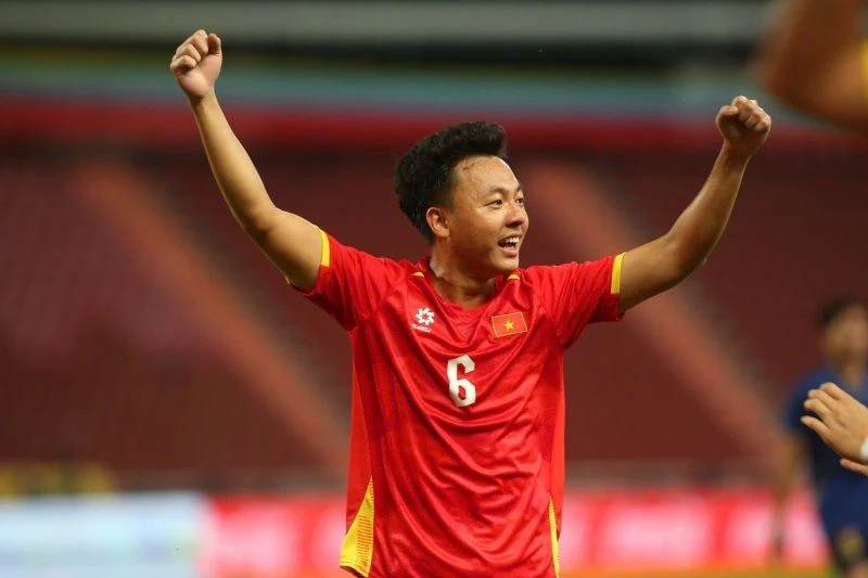 CLB Ninh Bình xác nhận chiêu mộ bộ ba cầu thủ Thanh Hóa