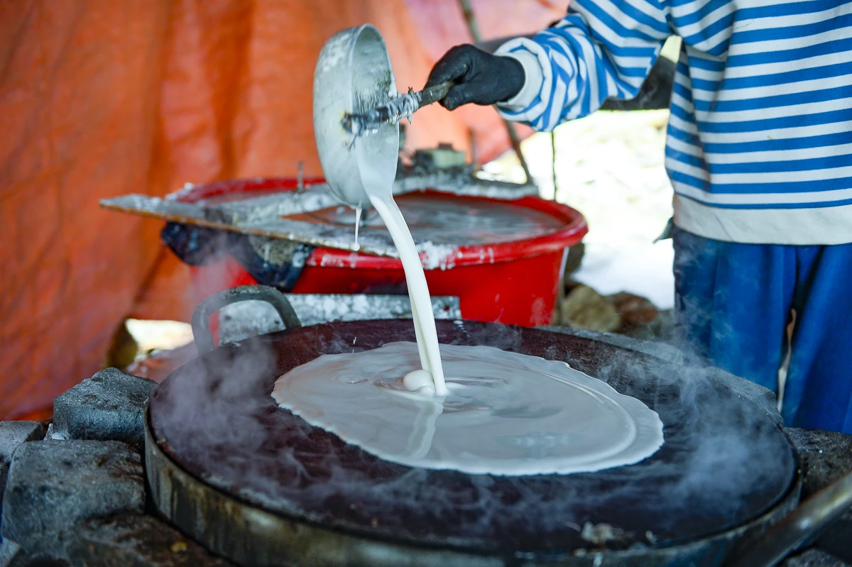 Vùng làm miến dong nổi tiếng ở xứ Thanh vào vụ Tết