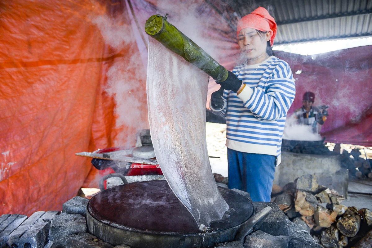 Vùng làm miến dong nổi tiếng ở xứ Thanh vào vụ Tết