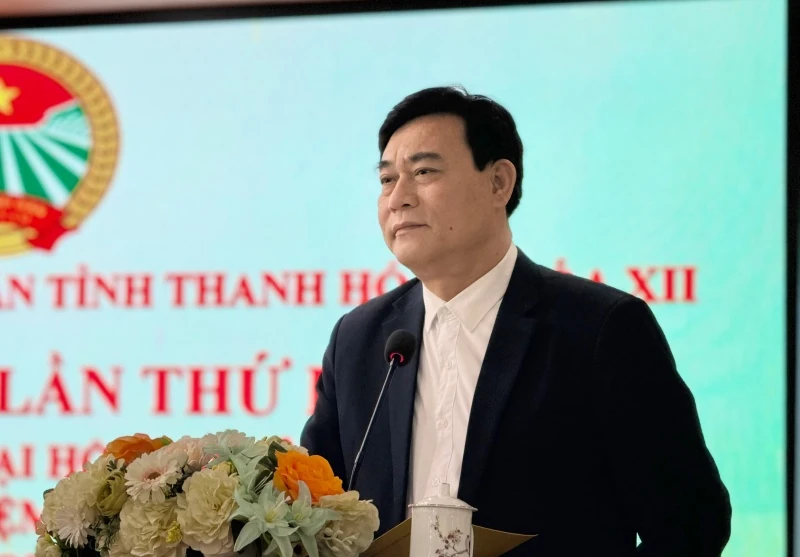 Đổi mới các phong trào, xây dựng tổ chức Hội Nông dân vững mạnh toàn diện