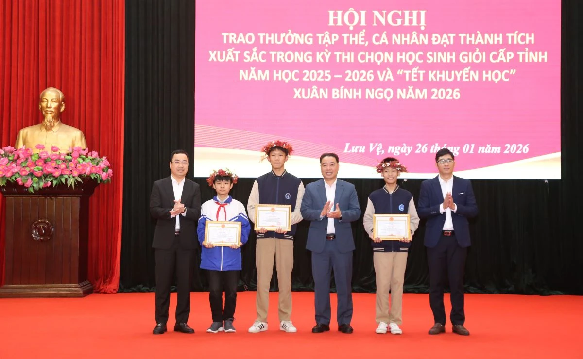 Xã Lưu Vệ khen thưởng học sinh giỏi cấp tỉnh và tổ chức Tết Khuyến học xuân Bính Ngọ 2026