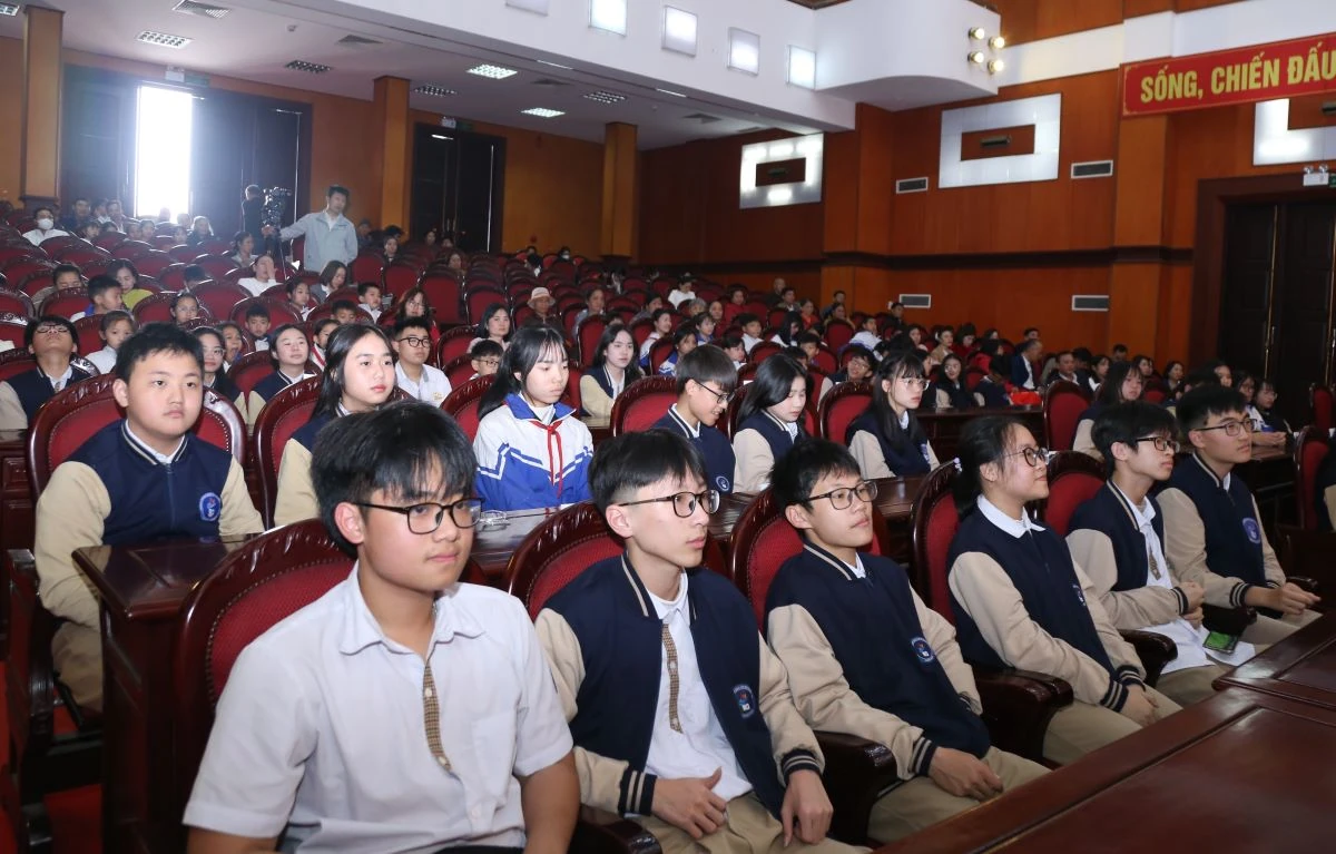 Xã Lưu Vệ khen thưởng học sinh giỏi cấp tỉnh và tổ chức Tết Khuyến học xuân Bính Ngọ 2026