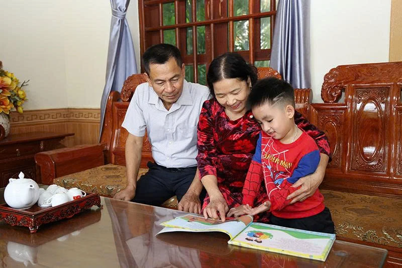 Ngăn lại vết thương tinh thần khó thấy của trẻ