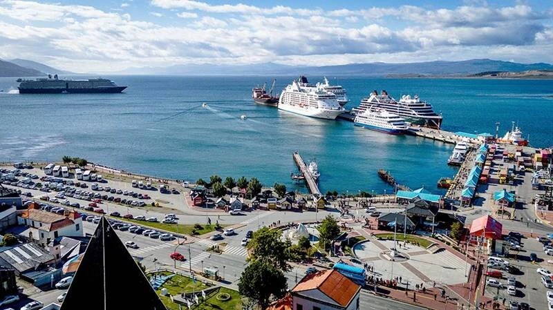 Máy bay quân sự Mỹ hạ cánh tại Argentina, chính quyền địa phương lên tiếng chỉ trích