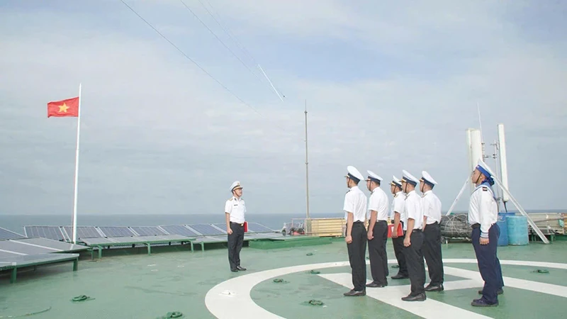 Tết ở nhà giàn