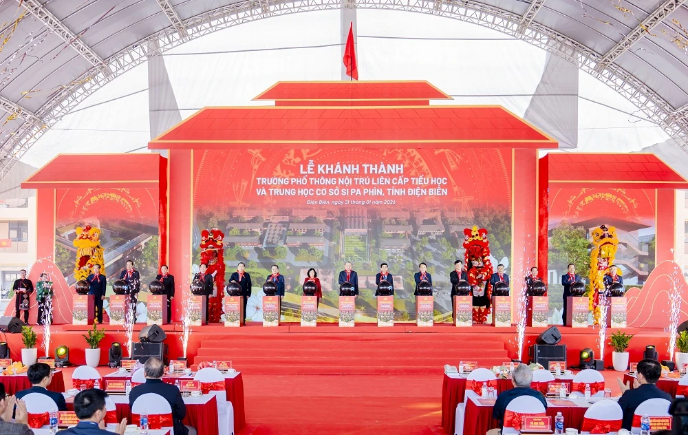 Sun Group nhận bằng khen của Thủ tướng Chính Phủ cho công trình trường liên cấp Si Pa Phìn, Điện Biên