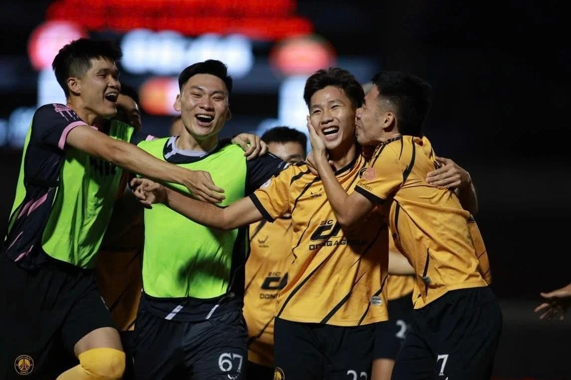 Lập cú đúp siêu phẩm, Đông Á Thanh Hóa giành chiến thắng quan trọng trên sân Thống Nhất