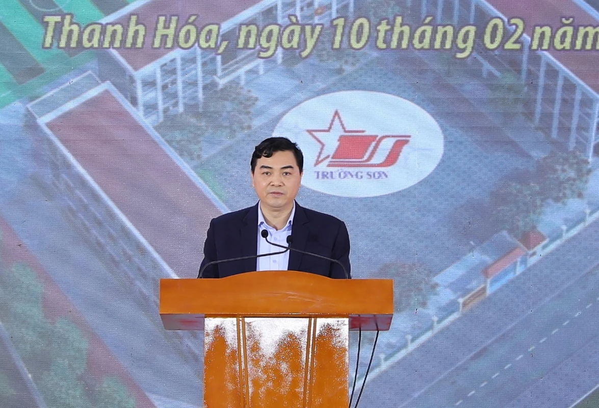 Thủ tướng Chính phủ Phạm Minh Chính dự lễ khởi công Trường liên cấp Cẩm Thạch