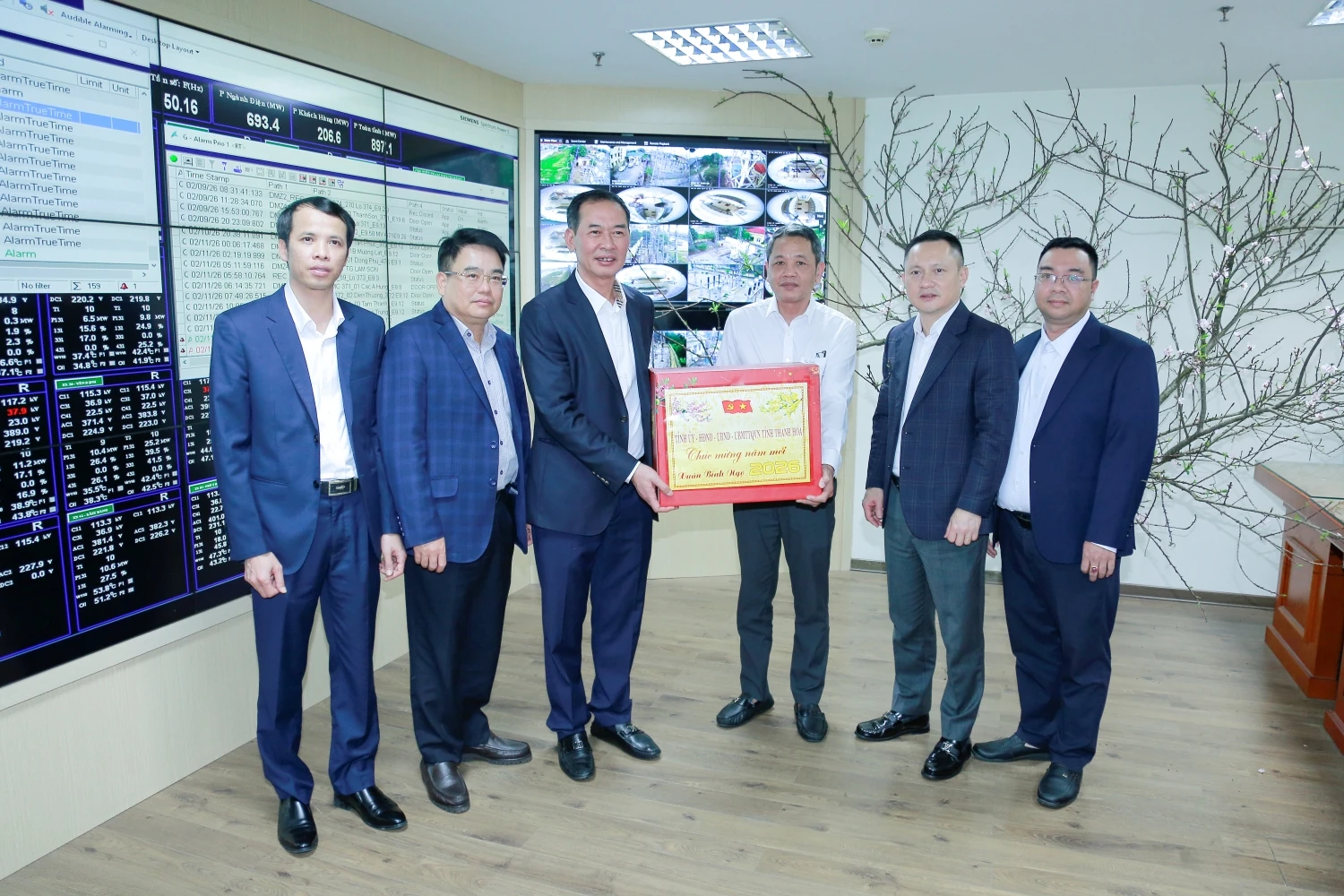 Bảo đảm nguồn điện an toàn, thông suốt phục vụ Nhân dân vui Xuân, đón Tết Bính Ngọ 2026