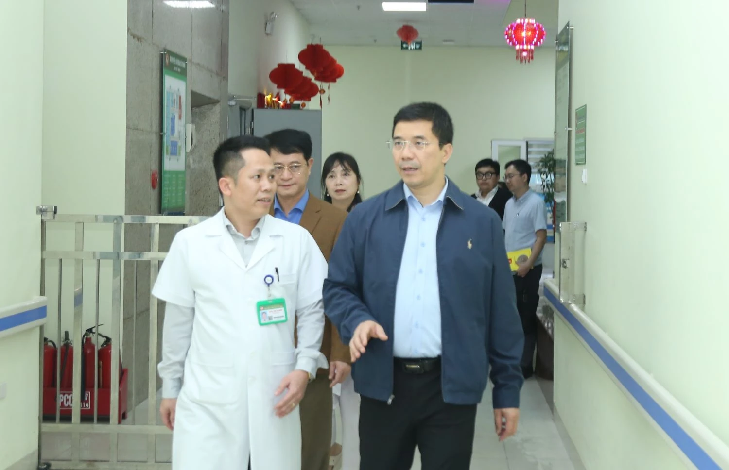 Phó Bí thư Thường trực Tỉnh ủy Nguyễn Hồng Phong thăm, chúc tết Trung tâm Nuôi dưỡng, điều dưỡng người có công Thanh Hóa và Bệnh viện Đa khoa Hà Trung