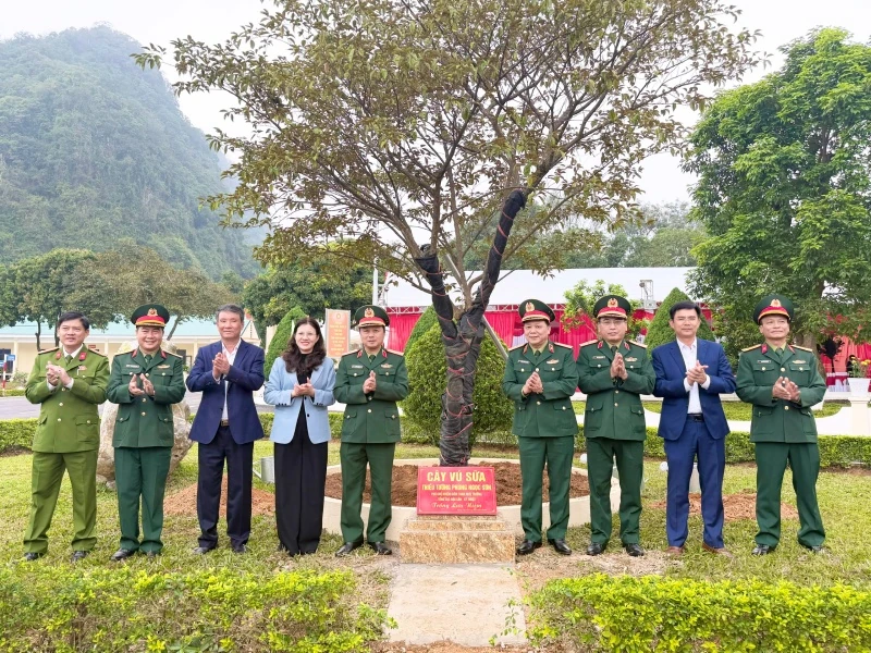 Cục Quân khí phát động “Tết trồng cây đời đời nhớ ơn Bác Hồ” tại xã Yên Thọ