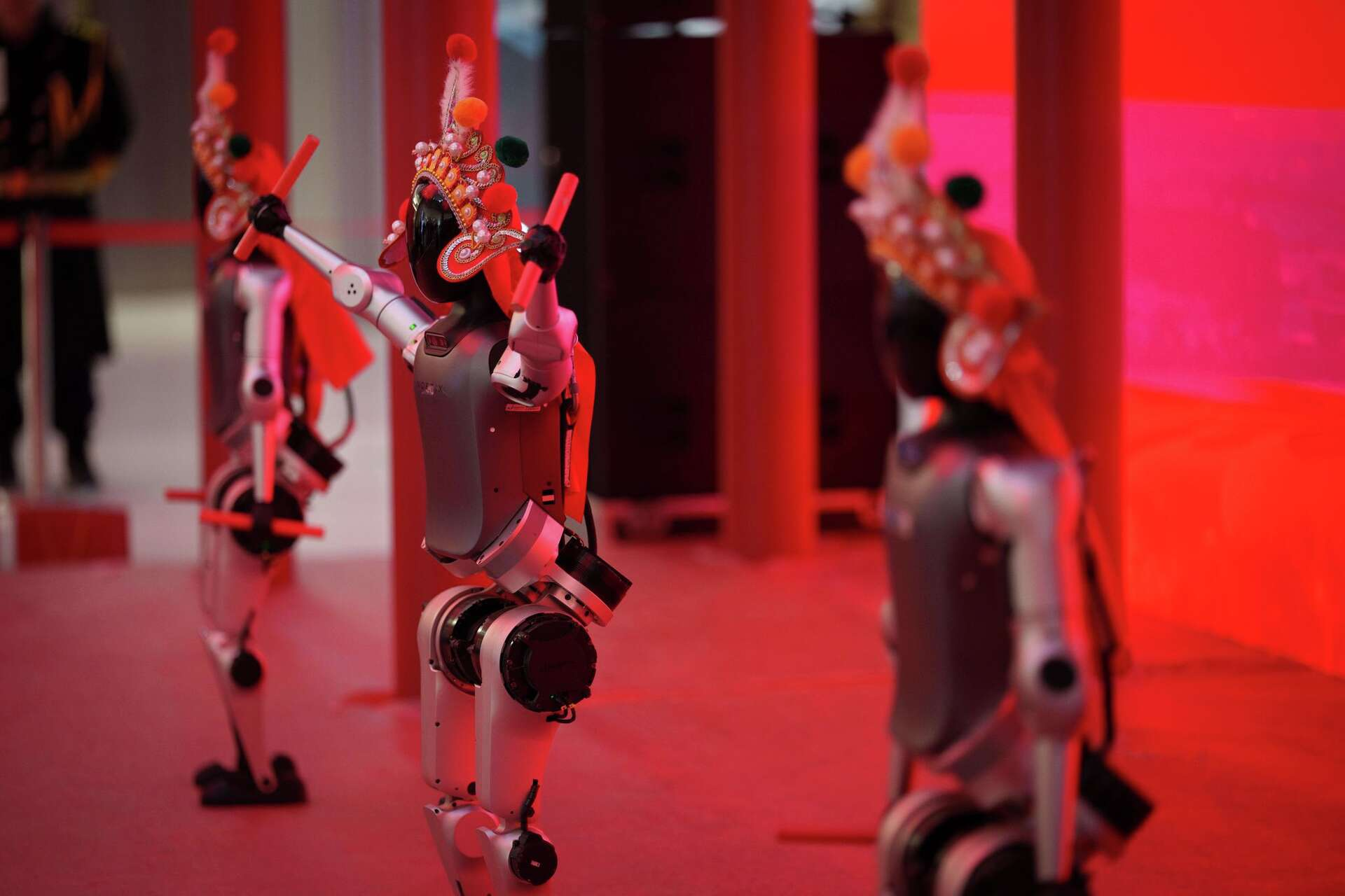 Robot hình người “chiếm sóng” Tết Nguyên đán tại Trung Quốc