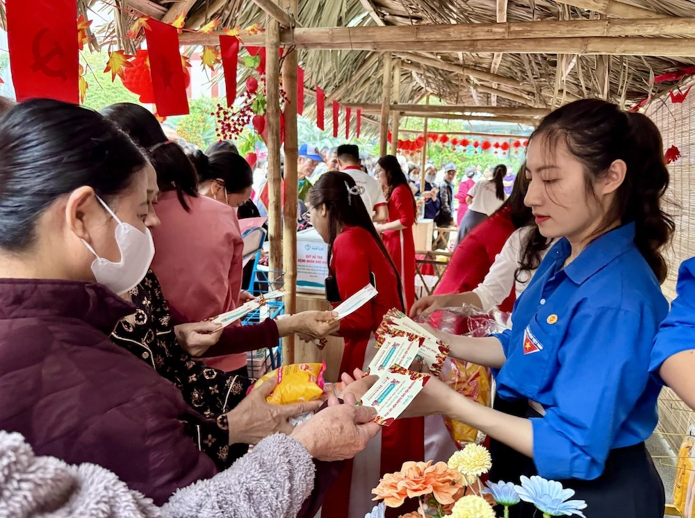 Hội chợ Xuân 2026 “Xuân ấm áp - Kết nối yêu thương” tan tỏa tinh thần nhân ái cộng đồng