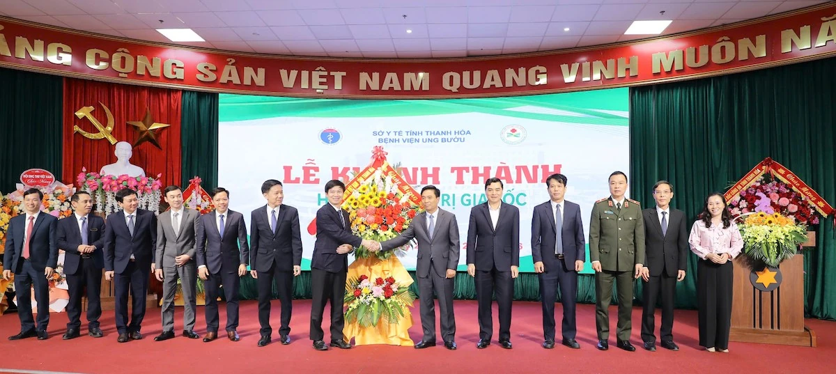 Khánh thành, đưa vào hoạt động Hệ thống xạ trị gia tốc tại Bệnh viện Ung bướu Thanh Hóa