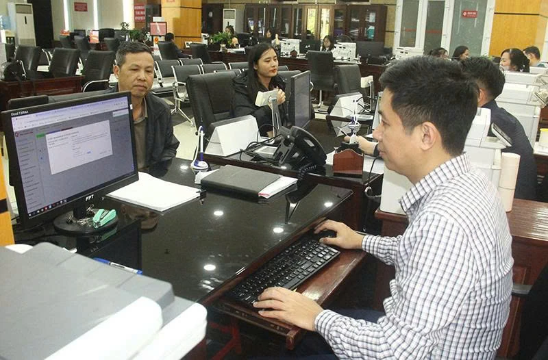 Cải cách để người dân hài lòng