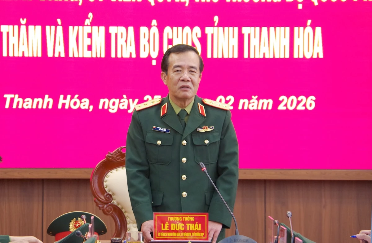 Thứ trưởng Bộ Quốc phòng Lê Đức Thái thăm và kiểm tra tại Bộ CHQS tỉnh Thanh Hóa