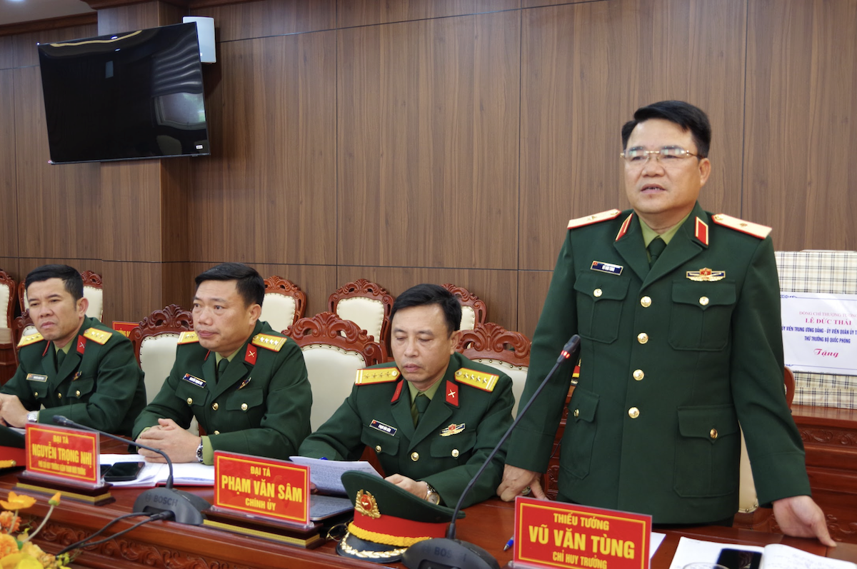 Thứ trưởng Bộ Quốc phòng Lê Đức Thái thăm và kiểm tra tại Bộ CHQS tỉnh Thanh Hóa