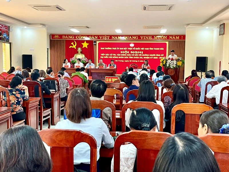 Các ứng cử viên đại biểu HĐND tỉnh tiếp xúc cử tri tại đơn vị bầu cử số 22