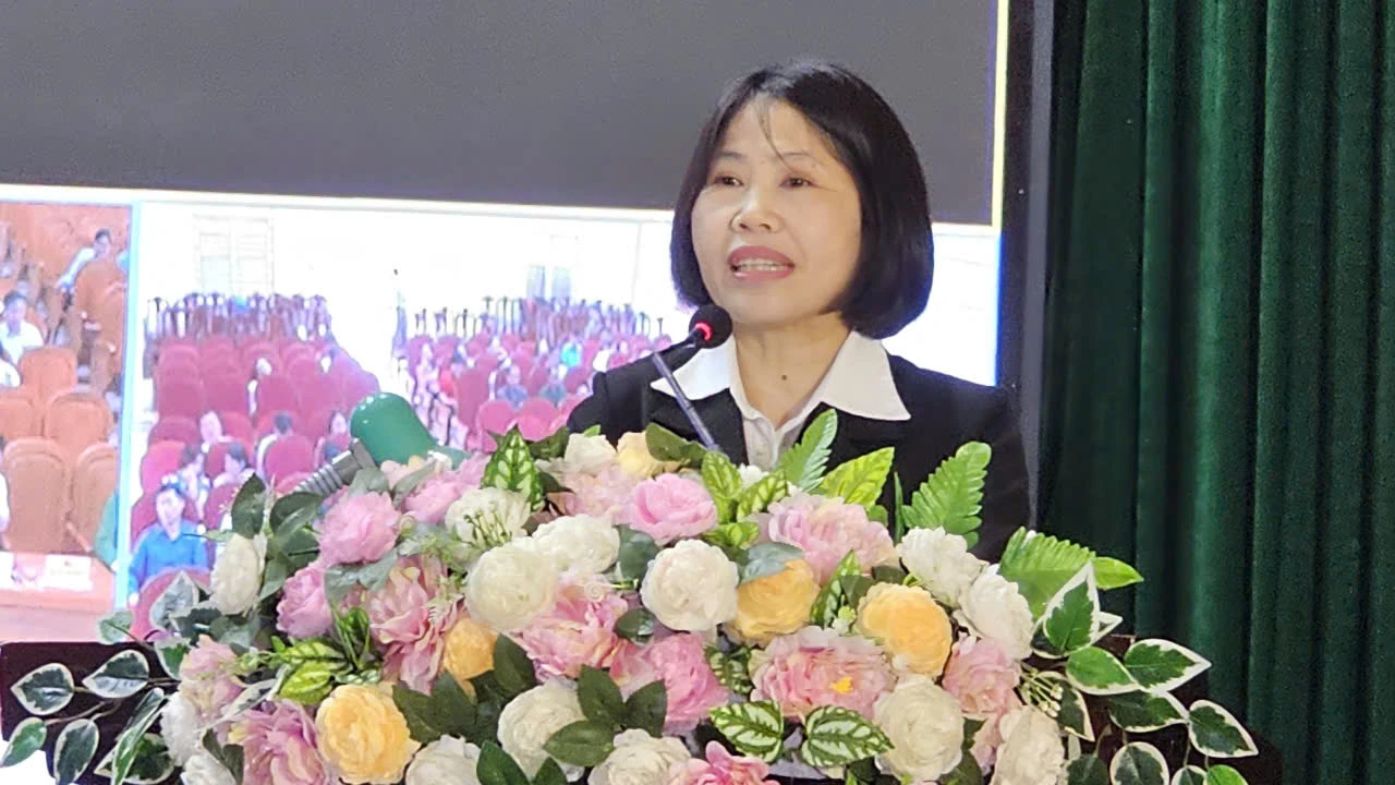 Các ứng cử viên đại biểu HĐND tỉnh tiếp xúc cử tri tại đơn vị bầu cử số 8