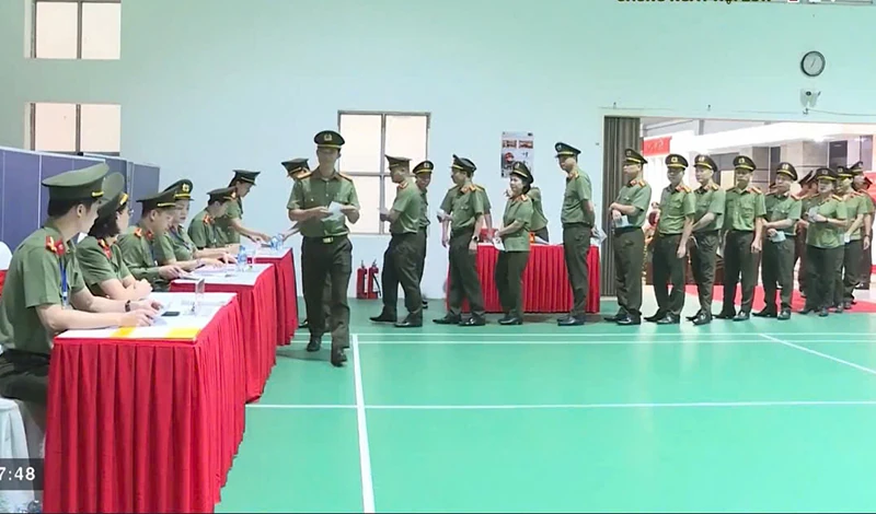 Cầu truyền hình trực tiếp “Chung ngày hội lớn” - sâu sắc hơn ý nghĩa của ngày bầu cử