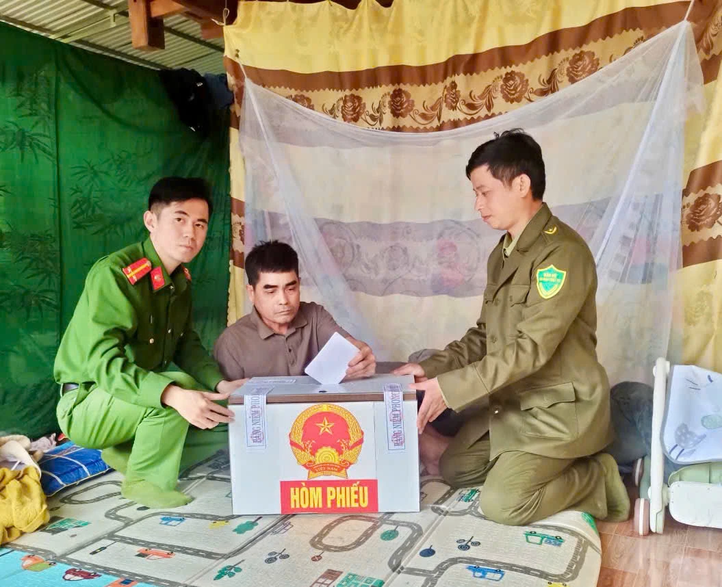 Ngày bầu cử 15/3: Cử tri toàn tỉnh “Chung ngày hội lớn”