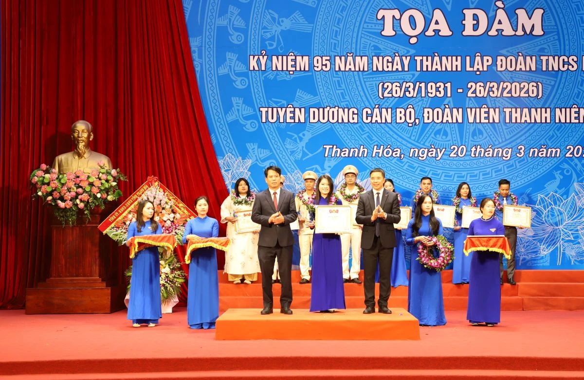 Phát huy mạnh mẽ hơn nữa vai trò tiên phong, xung kích, sáng tạo của thanh niên trong sự nghiệp xây dựng và bảo vệ quê hương, đất nước